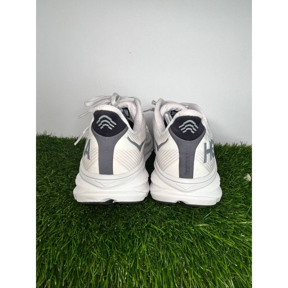 Hoka One One Clifton 9 Men’s Size 11D White Running Shoes Athletic Sneakers - Picture 4 of 8